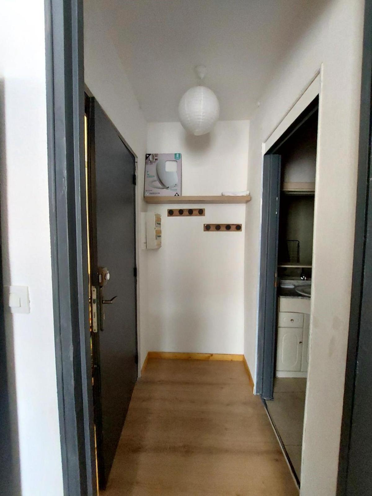Appartement T2 Avec Balcon Proche Centre-Ville Narbonne Kültér fotó